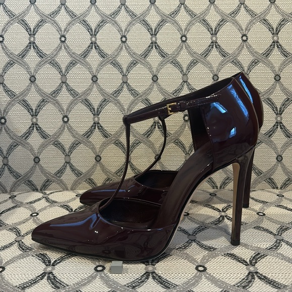 Gucci T-Strap patent leather burgundy high heels - Picture 3 of 9